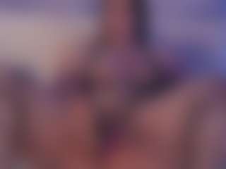 Live cam show with Emma - Dildo Or Vibrator on Dolls Live