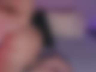 Live cam show with Emma - Control on CamwithHer