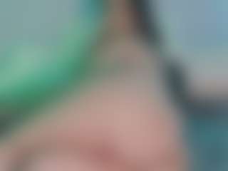 Live cam show with Emma - Hairy Pussy Latina on CamClone | colombia