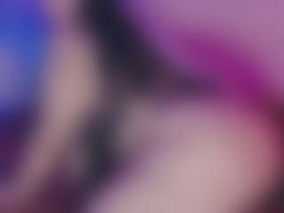 Live cam show with Emma - Amateur MILF on Nude Live Now