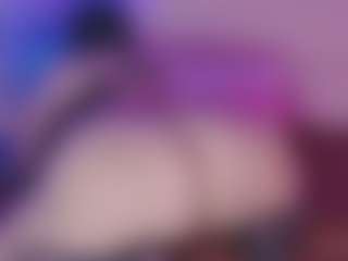 Live cam show with Emma - Geek on anonymated.com