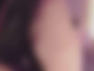 Live cam show with Emma - Latina MILF on Dare Cams | colombia