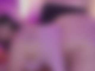 Show de cam en vivo con Emma - Brown Eyes MILF en Camsoda