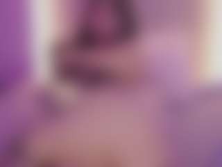 Live cam show with Emma - BBW on TeamSkeetLive