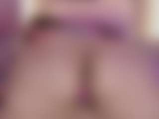 Live-Cam-Show mit Emma - Anal Toys auf Camsoda