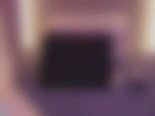 Emma MILF webcam performer live streaming