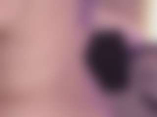 Live cam show with Emma - Big Clit on Camsoda