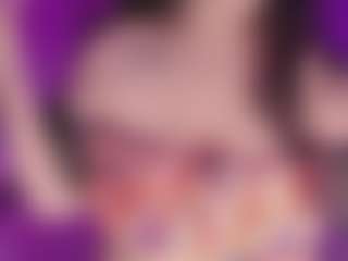 Emma MILF webcam performer live streaming