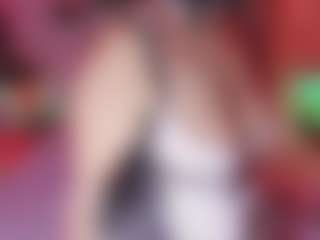 Live cam show with Emma - Nipple Piercings on xxxlivecams.org