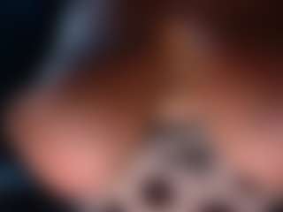 JuicyFruittt's Live Sex Cam Show