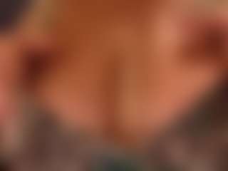 JuicyFruittt's Live Sex Cam Show