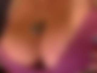 JuicyFruittt's Live Sex Cam Show