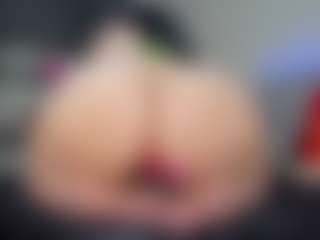 Spettacolo in cam dal vivo con Sophie-Green - Hairy Pussy su Camsoda