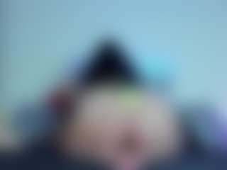 Sophie-Green MILF webcam performer live streaming
