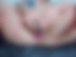 Live cam show with Sophie-Green - Colombia on Gym Cam Girls