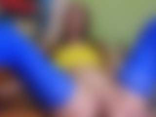 yulia999's Live Sex Cam Show
