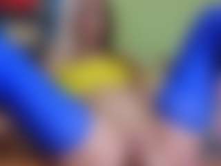 yulia999's Live Sex Cam Show