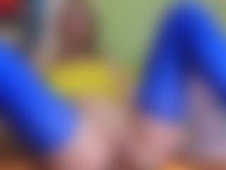 Live cam show with yulia999 - Green Eyes on Cam Slut