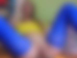 Live cam show with yulia999 - Smoking on madthumbs