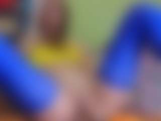 yulia999's Live Sex Cam Show