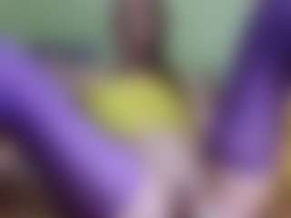 yulia999's Live Sex Cam Show
