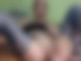 yulia999's Live Sex Cam Show