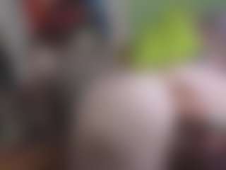 yulia999's Live Sex Cam Show
