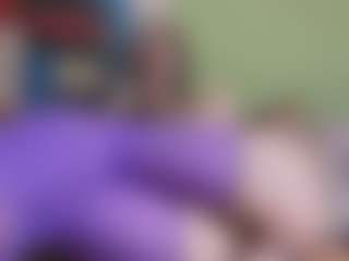 Live cam show with yulia999 - Shaved Pussy on Camsoda