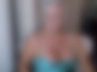 Live cam show with Allie Kay - BBW on SmokeAndPoke