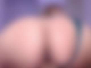 Live cam show with gaby-leonnn - Robe on liverealitysex.com