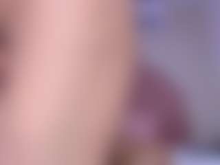 Live cam show with gaby-leonnn - Shaved Pussy on AdultVida.com