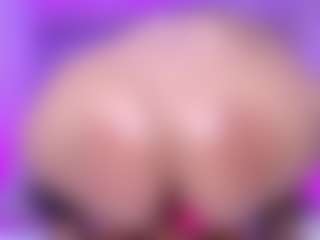 Live cam show with gaby-leonnn - Bikini on Mixed Magazine Live