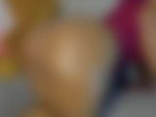 Live cam show with Taylor Sam - Ebony on Camsoda