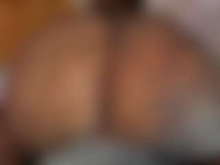 Live cam show with Taylor Sam - BBW Ebony on Camiplay Live