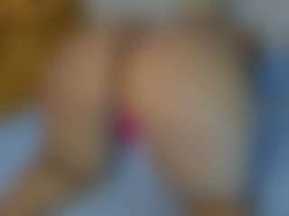 Live cam show with Taylor Sam - Cute on Camsoda