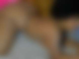 Live cam show with Taylor Sam - Curly on Camsoda