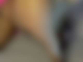 Live cam show with Taylor Sam - Morena on x69.live
