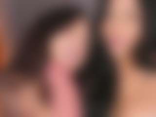 Emperatriz y Linsey's Live Sex Cam Show