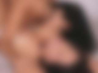 Emperatriz y Linsey's Live Sex Cam Show