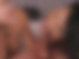Emperatriz y Linsey's Live Sex Cam Show