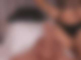 Emperatriz y Linsey's Live Sex Cam Show