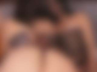 Live cam show with Emperatriz y Linsey - Deepthroat on pussylord.com