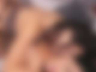 Emperatriz y Linsey's Live Sex Cam Show