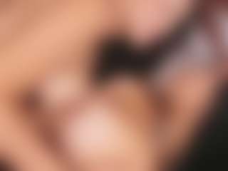 Emperatriz y Linsey's Live Sex Cam Show