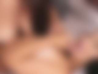 Live cam show with Emperatriz y Linsey - Big Tits on Camsoda Late Night