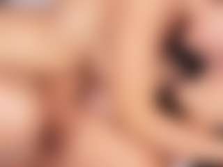 Emperatriz y Linsey's Live Sex Cam Show