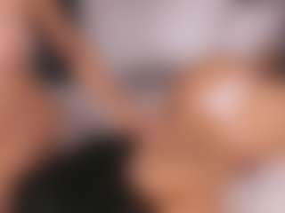 Emperatriz y Linsey's Live Sex Cam Show