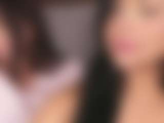 Emperatriz y Linsey's Live Sex Cam Show