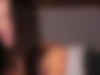 Emperatriz y Linsey's Live Sex Cam Show