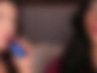 Emperatriz y Linsey's Live Sex Cam Show